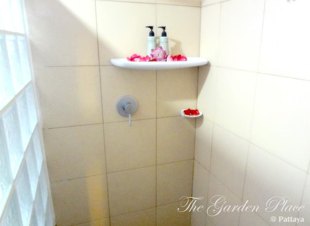 The Garden Place Pattaya Exterior photo