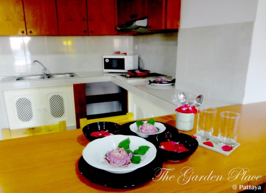 The Garden Place Pattaya Exterior photo