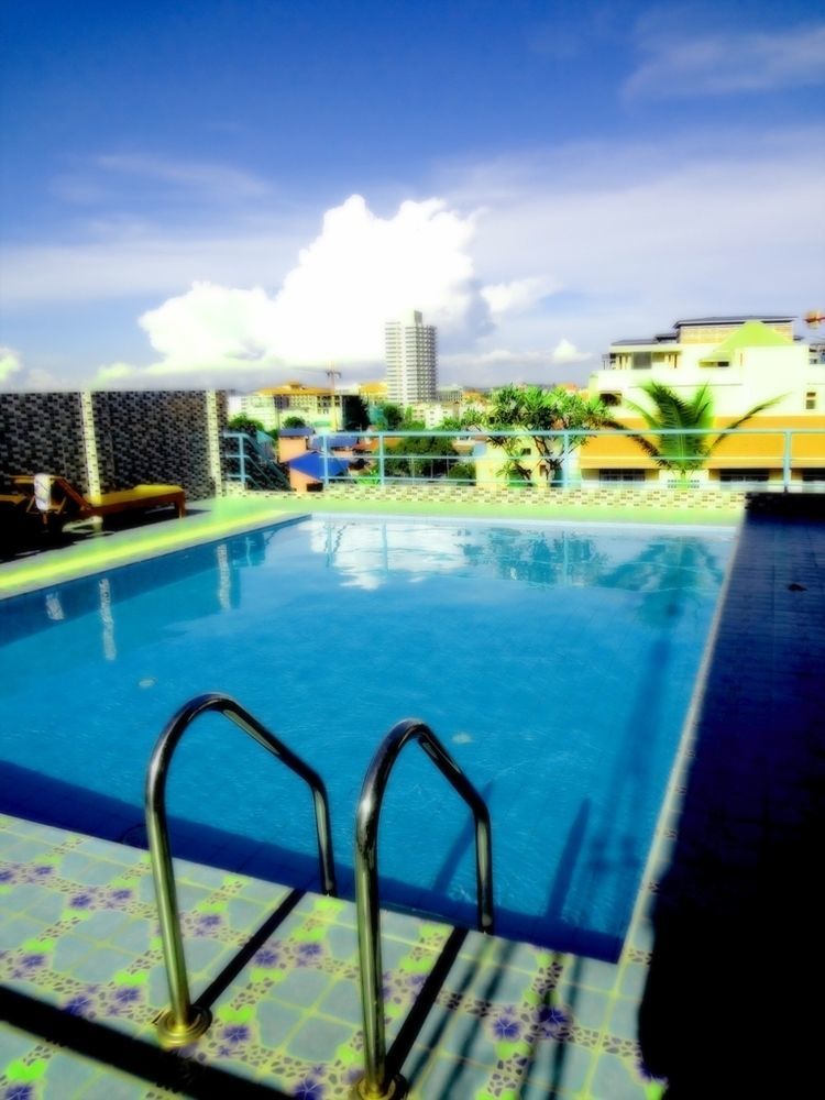 The Garden Place Pattaya Exterior photo